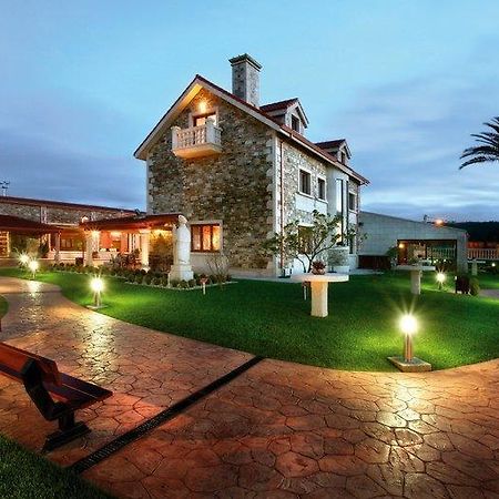 Complejo Aldeola Bed & Breakfast Malpica Bagian luar foto