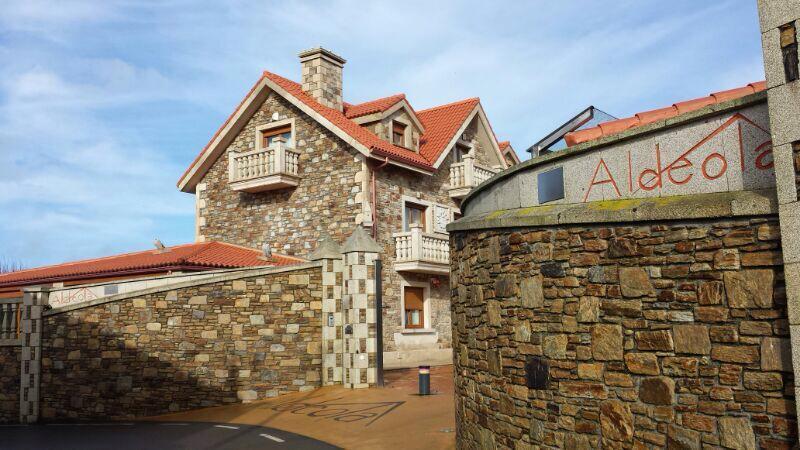 Complejo Aldeola Bed & Breakfast Malpica Bagian luar foto